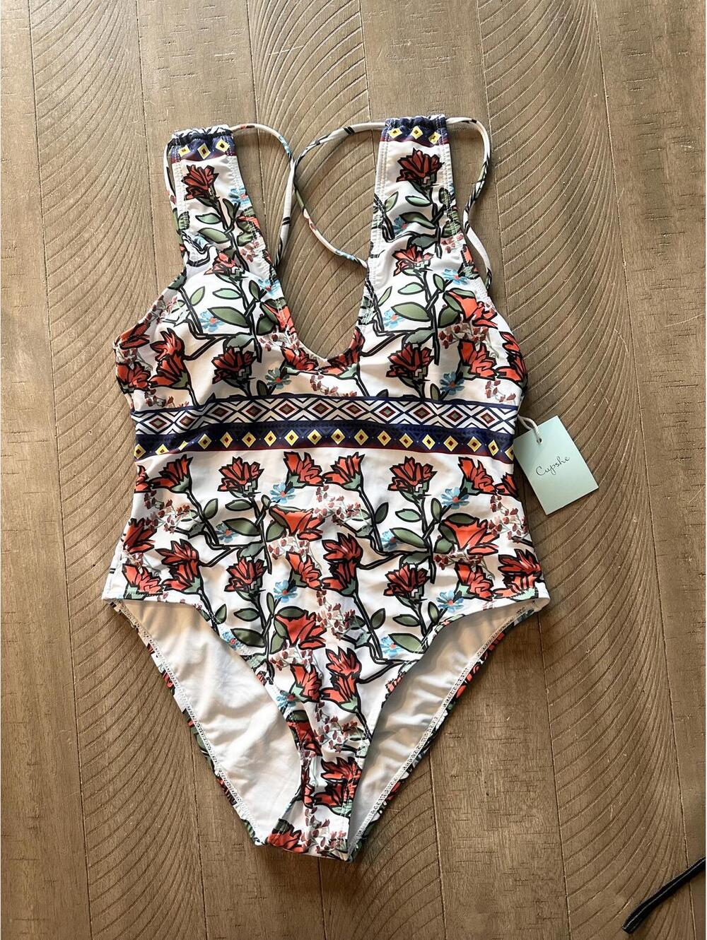 NWT CUPSHE Spring Blossoms Print One-piece Swimsuit Women’s Medium - Picture 12 of 12